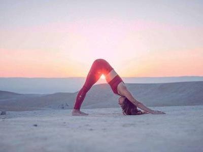 瑜伽初入門基本功動作圖片,六個動作打開身體韌帶