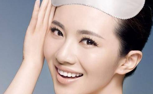 學生臉大怎么辦?適合學生的瘦臉方法-易網<a href=http://www.xllyou.com/ target=_blank class=infotextkey>健康養生</a>網 學生臉大怎么辦?適合學生的瘦臉方法