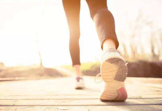 女人快速減肥一個月瘦20斤-易網<a href=http://www.xllyou.com/ target=_blank class=infotextkey>健康養生</a>網 女人快速減肥一個月瘦20斤