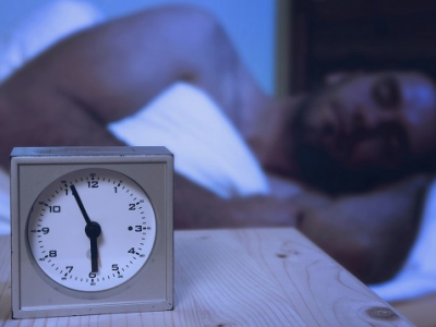 8個(gè)睡前燃脂動(dòng)作 減肥就是這么簡單