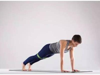 簡單瘦腿瑜伽動作,六個初入門體式幫你瘦出漫畫腿