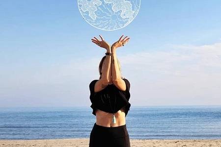 為什么要練瑜伽有什么好處和作用  女人瑜伽練得好造型隨便凹