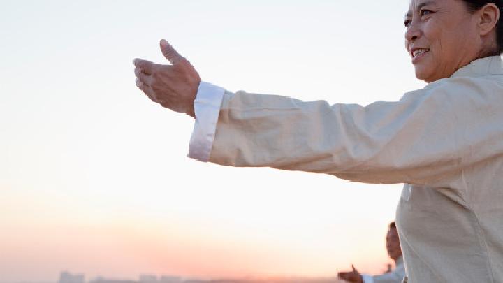 哪些食物適合晚餐食用 夏天減肥吃4種晚餐減肥食譜-易網健康養生網 哪些食物適合晚餐食用 夏天減肥吃4種晚餐減肥食譜