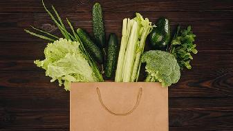 瘦身秘訣 水喝得過多會浮腫嗎-易網(wǎng)健康養(yǎng)生網(wǎng) 瘦身秘訣 水喝得過多會浮腫嗎