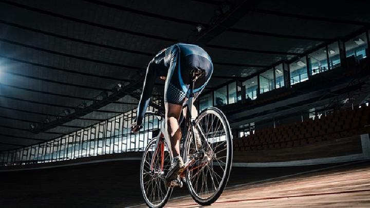 春季減肥技巧都有哪些 8個春季減肥技巧讓你全身零贅肉-易網健康<a href=http://www.xllyou.com/jkys/ target=_blank class=infotextkey>養生</a>網 春季減肥技巧都有哪些 8個春季減肥技巧讓你全身零贅肉