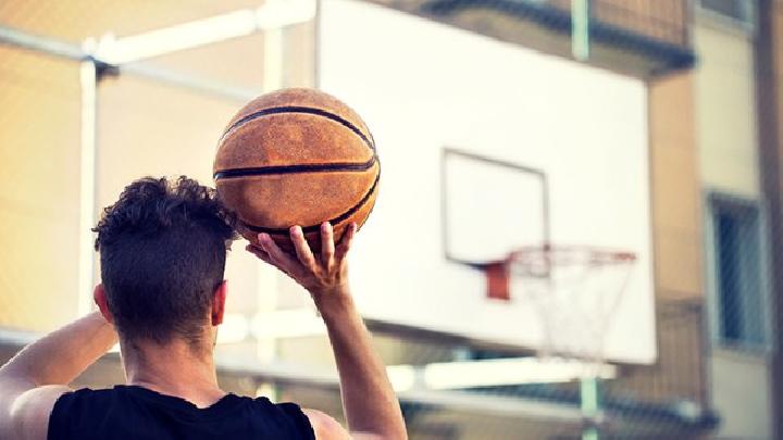 怎樣減肥能減掉背部和腰部脂肪?背部和腰部減肥的幾個燃脂方法-易網<a href=http://www.xllyou.com/ target=_blank class=infotextkey>健康養生</a>網 怎樣減肥能減掉背部和腰部脂肪?背部和腰部減肥的幾個燃脂方法