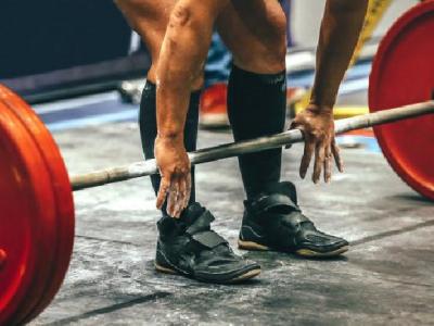 上班久坐的人如何為腹部減肥？3個(gè)簡單的小動(dòng)作瘦腹又排便