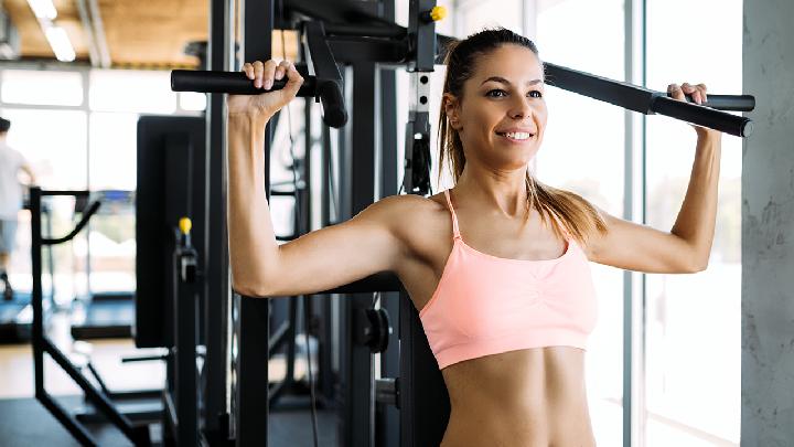 如何正確<a href=http://www.xllyou.com/tags-運(yùn)動減肥.html target=_blank class=infotextkey>運(yùn)動減肥</a>?什么是交叉運(yùn)動減肥法?-易網(wǎng)健康<a href=http://www.xllyou.com/jkys/ target=_blank class=infotextkey>養(yǎng)生</a>網(wǎng) 如何正確運(yùn)動減肥?什么是交叉運(yùn)動減肥法?