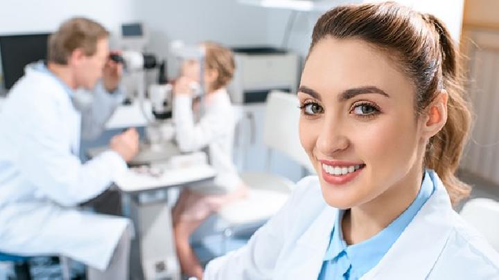 男生瘦肚子的運動方法有哪些？男性怎樣瘦肚子上的贅肉？