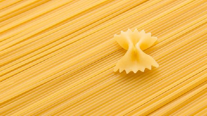 番茄的減肥功效是怎樣的?吃番茄能減肥嗎?-易網<a href=http://www.xllyou.com/ target=_blank class=infotextkey>健康養生</a>網 番茄的減肥功效是怎樣的?吃番茄能減肥嗎?