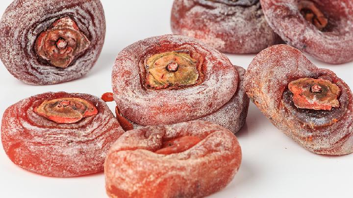 蜂蜜水怎么喝能減肥？喝蜂蜜減肥需要注意哪些事項？