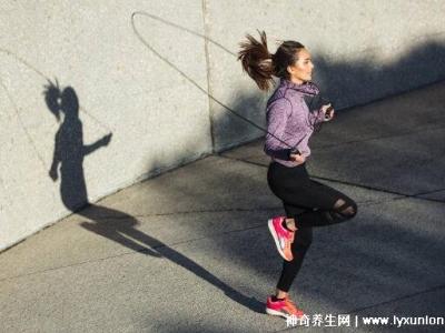 為什么千萬不要跳繩減肥,5類人不合適(附跳繩減肥減脂正確法)