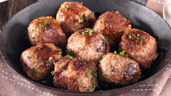 吃苦瓜減肥瘦身的方法是什么?如何吃苦瓜能減肥?-易網<a href=http://www.xllyou.com/ target=_blank class=infotextkey>健康養生</a>網 吃苦瓜減肥瘦身的方法是什么?如何吃苦瓜能減肥?