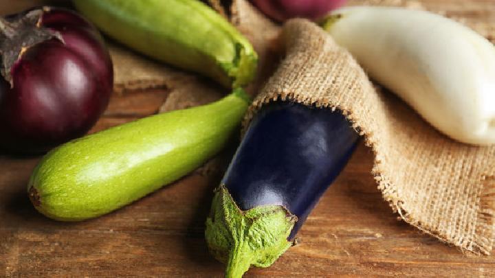 肚子上的贅肉怎么減?這樣的減肥招數(shù)簡單有效-易網(wǎng)<a href=http://www.xllyou.com/ target=_blank class=infotextkey>健康養(yǎng)生</a>網(wǎng) 肚子上的贅肉怎么減?這樣的減肥招數(shù)簡單有效