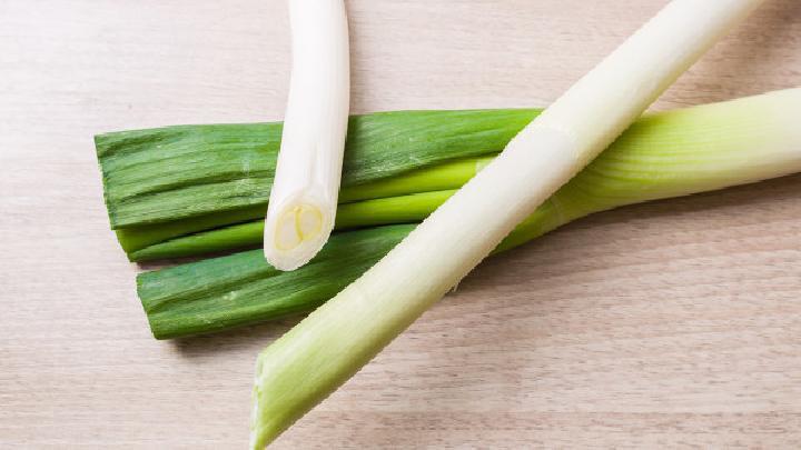 快速減肥有哪些危害?快速減肥會產(chǎn)生皺紋和皮膚松弛-易網(wǎng)<a href=http://www.xllyou.com/ target=_blank class=infotextkey>健康養(yǎng)生</a>網(wǎng) 快速減肥有哪些危害?快速減肥會產(chǎn)生皺紋和皮膚松弛