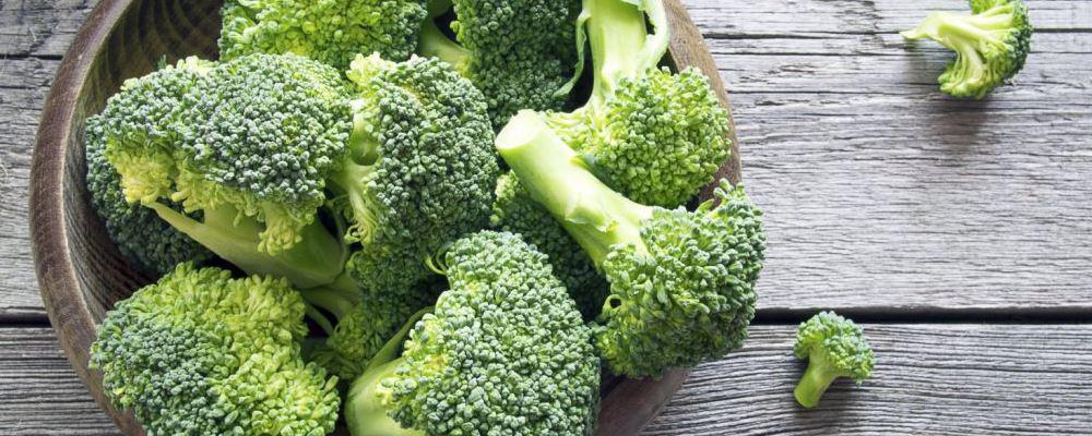 為什么減脂人群偏愛西蘭花-易網(wǎng)健康<a href=http://www.xllyou.com/jkys/ target=_blank class=infotextkey>養(yǎng)生</a>網(wǎng) 為什么減脂人群偏愛西蘭花