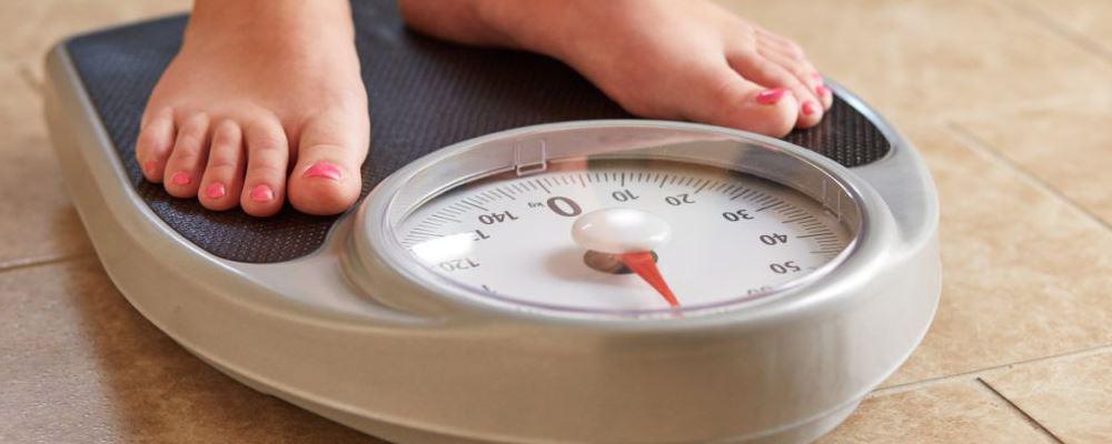 減肥期間正確稱體重的方法