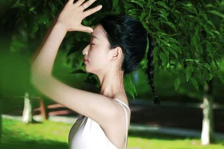 瑜伽的好處有哪些 新手怎么開始練瑜伽-易網(wǎng)健康<a href=http://www.xllyou.com/jkys/ target=_blank class=infotextkey>養(yǎng)生</a>網(wǎng) 瑜伽的好處有哪些 新手怎么開始練瑜伽