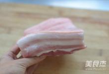 梅干菜扣肉的做法-咸鮮味蒸菜譜