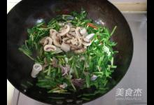 韭菜炒海兔的做法-家常味炒菜譜