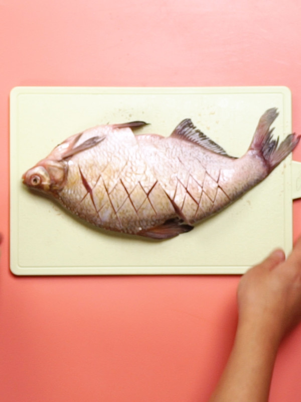 紅燒武昌魚的做法-咸鮮味燒菜譜 紅燒武昌魚的做法-咸鮮味燒菜譜