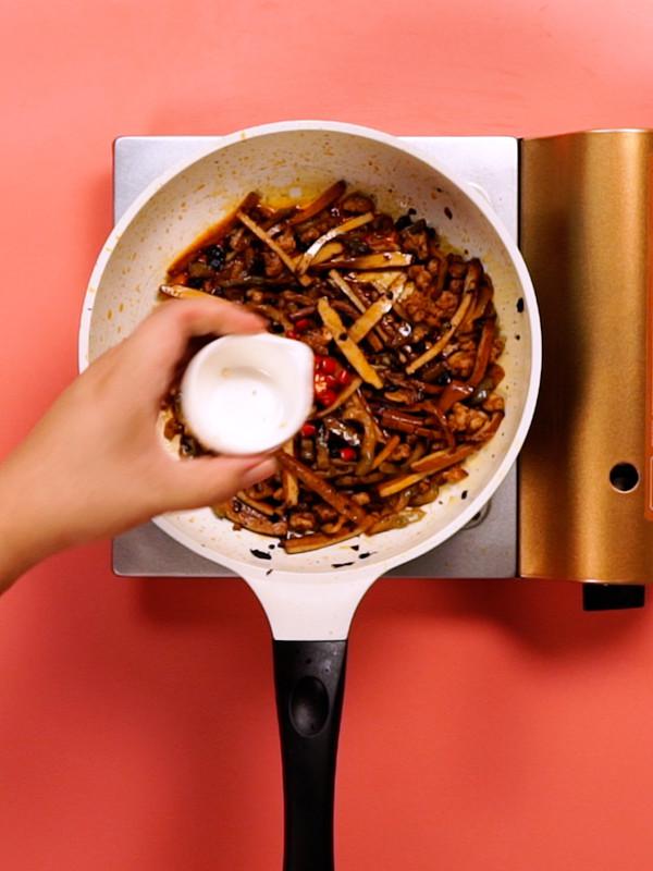 老干媽炒香干的做法-家常味炒菜譜 老干媽炒香干的做法-家常味炒菜譜