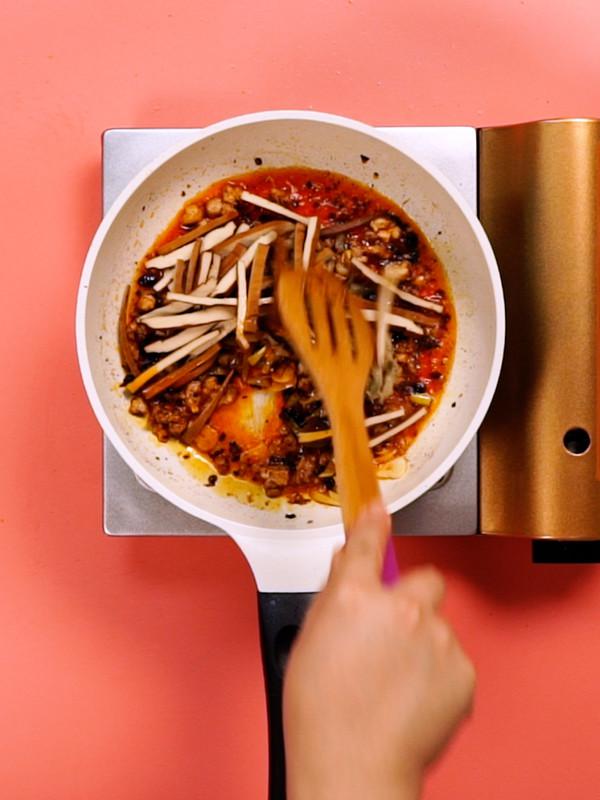 老干媽炒香干的做法-家常味炒菜譜 老干媽炒香干的做法-家常味炒菜譜