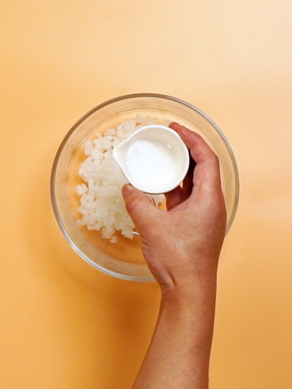 蘿卜丸子的做法-家常味炸菜譜-易網(wǎng)健康養(yǎng)生網(wǎng) 蘿卜丸子的做法-家常味炸菜譜