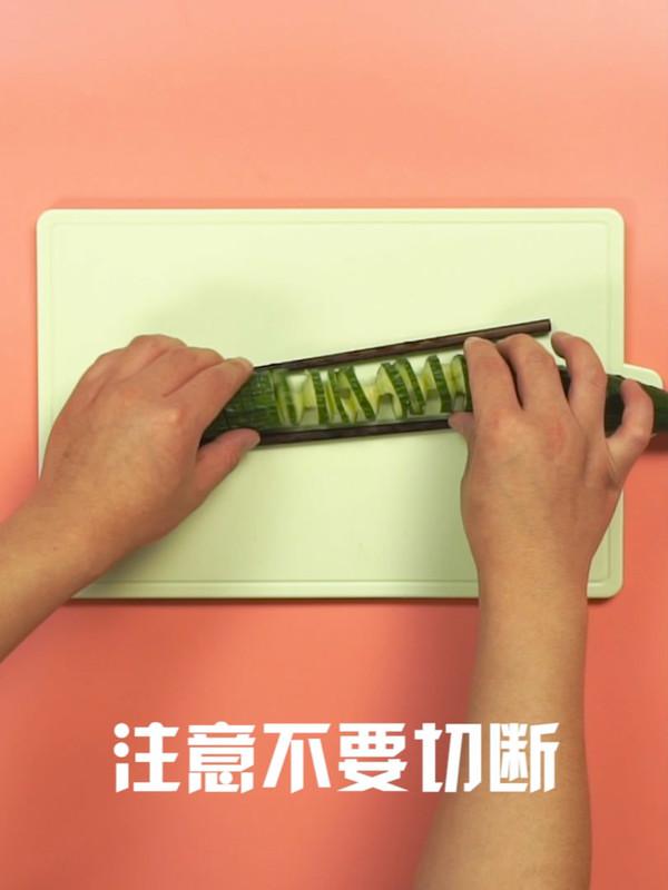 蛇皮黃瓜的做法-家常味燒菜譜