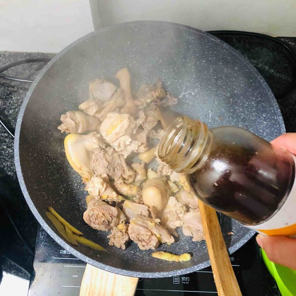 黑枸杞養生雞湯的做法-家常味煲菜譜-易網健康養生網 黑枸杞養生雞湯的做法-家常味煲菜譜