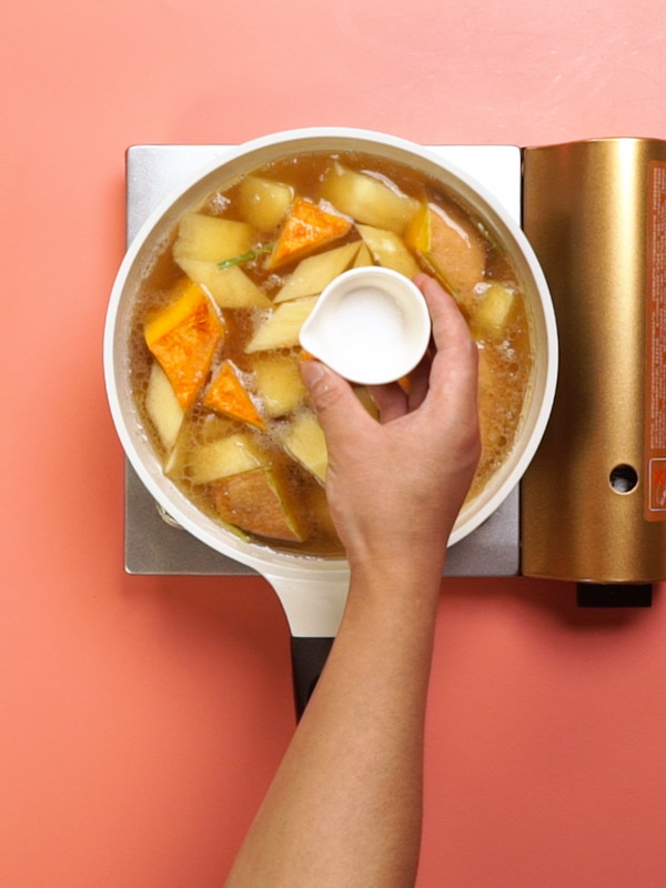 南瓜燉土豆的做法-家常味燉菜譜