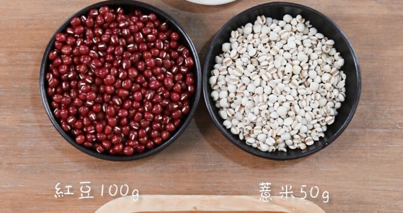 紅豆薏米粥 食美粥的做法-甜味煮菜譜-易網<a href=http://www.xllyou.com/ target=_blank class=infotextkey>健康養生</a>網 紅豆薏米粥 食美粥的做法-甜味煮菜譜