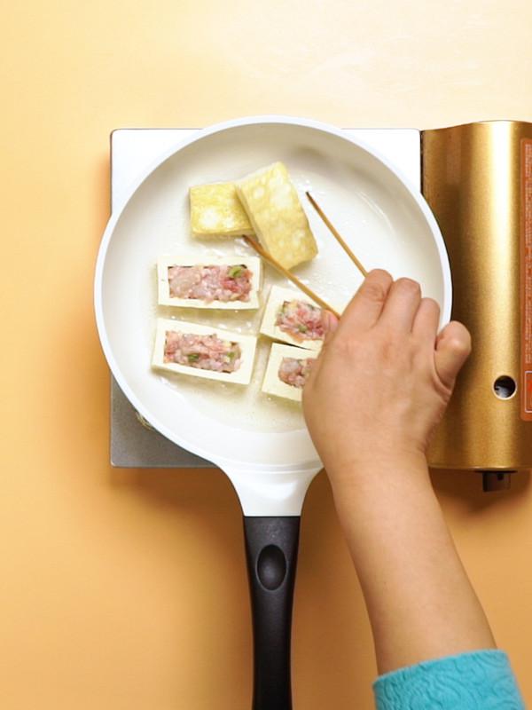 客家釀豆腐的做法-家常味燒菜譜-易網健康養生網 客家釀豆腐的做法-家常味燒菜譜