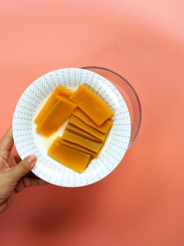 螃蟹南瓜包的做法-甜味蒸菜譜-易網<a href=http://www.xllyou.com/ target=_blank class=infotextkey>健康養生</a>網 螃蟹南瓜包的做法-甜味蒸菜譜