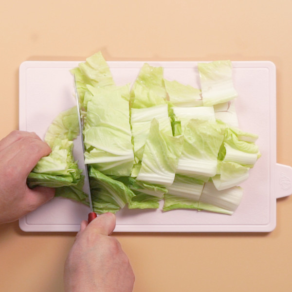 白菜豆腐湯的做法-家常味煮菜譜-易網<a href=http://www.xllyou.com/ target=_blank class=infotextkey>健康養生</a>網 白菜豆腐湯的做法-家常味煮菜譜