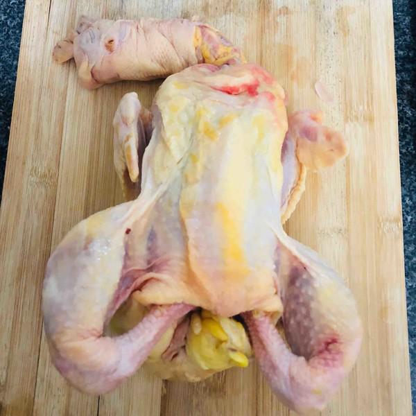 黑枸杞養生雞湯的做法-家常味煲菜譜-易網健康養生網 黑枸杞養生雞湯的做法-家常味煲菜譜