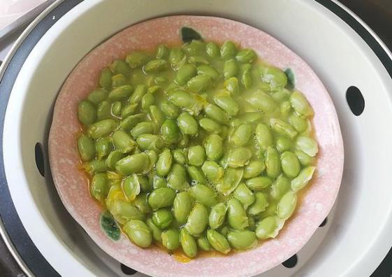 青豆蒸蛋的做法-家常味蒸菜譜-易網(wǎng)健康養(yǎng)生網(wǎng) 青豆蒸蛋的做法-家常味蒸菜譜