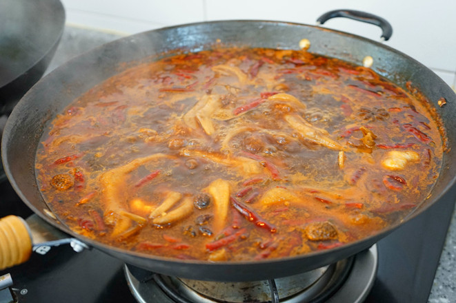 香辣鹵鴨掌的做法-家常味煮菜譜