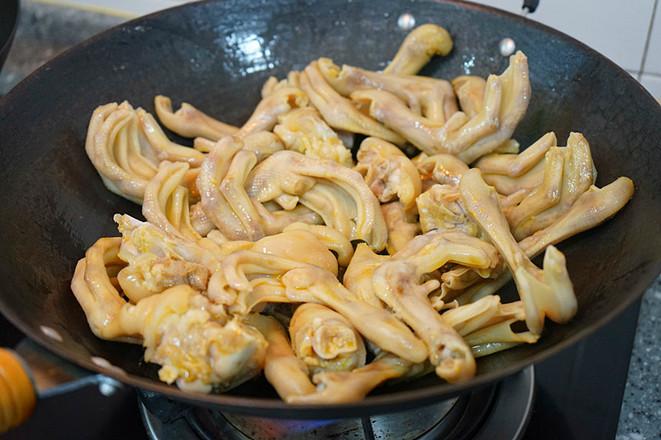 香辣鹵鴨掌的做法-家常味煮菜譜