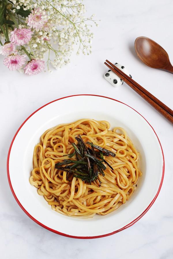 蔥油面的做法-咸鮮味拌菜譜-易網健康養(yǎng)生網 蔥油面的做法-咸鮮味拌菜譜