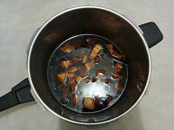 豆角鍋粘卷子的做法-家常味燉菜譜-易網健康養生網 豆角鍋粘卷子的做法-家常味燉菜譜