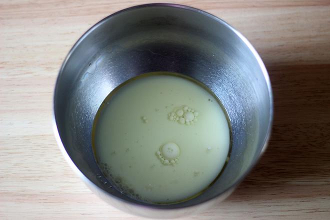 黑穗醋栗仙女蛋糕卷的做法-酸甜味烘焙菜譜-易網健康養生網 黑穗醋栗仙女蛋糕卷的做法-酸甜味烘焙菜譜