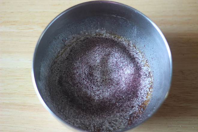 黑穗醋栗仙女蛋糕卷的做法-酸甜味烘焙菜譜-易網健康養生網 黑穗醋栗仙女蛋糕卷的做法-酸甜味烘焙菜譜