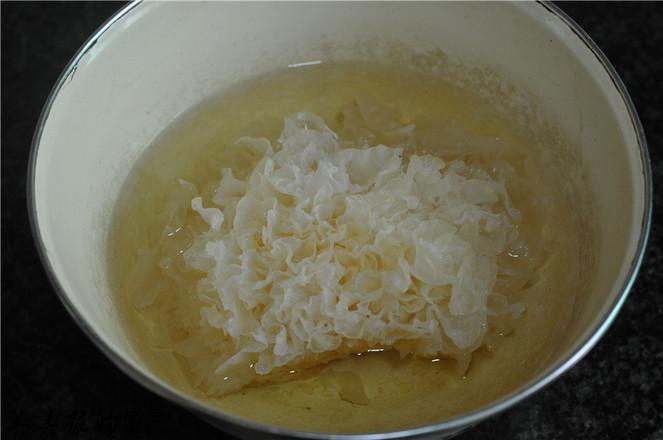 冰糖湘蓮的做法-甜味煮菜譜-易網健康養生網 冰糖湘蓮的做法-甜味煮菜譜