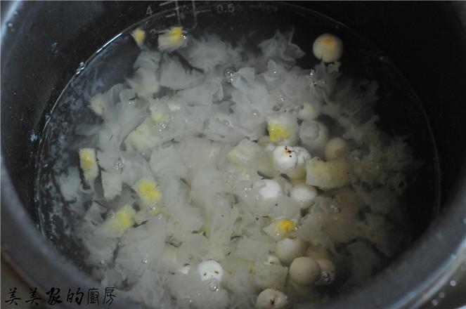 冰糖湘蓮的做法-甜味煮菜譜-易網健康養生網 冰糖湘蓮的做法-甜味煮菜譜