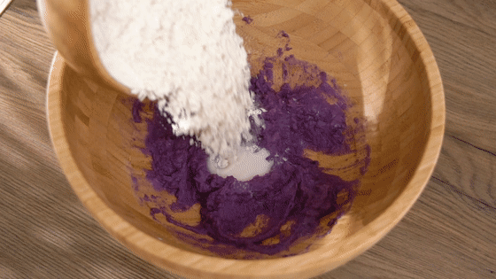 紫薯花開饅頭的做法-甜味蒸菜譜-易網健康養生網 紫薯花開饅頭的做法-甜味蒸菜譜