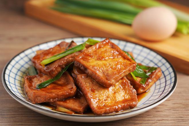 蠔油豆腐【孔老師教做菜】的做法-家常味煎菜譜-易網健康養生網 蠔油豆腐【孔老師教做菜】的做法-家常味煎菜譜