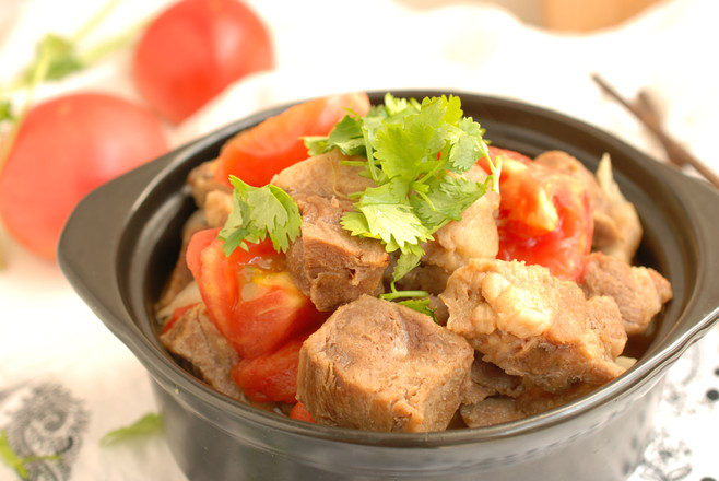 砂鍋牛腩的做法-家常味燉菜譜-易網健康養生網 砂鍋牛腩的做法-家常味燉菜譜