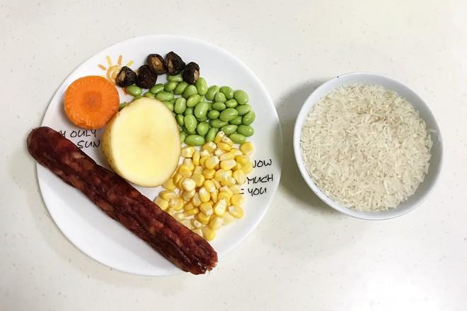 臘腸土豆脫糖飯的做法-咸鮮味蒸菜譜