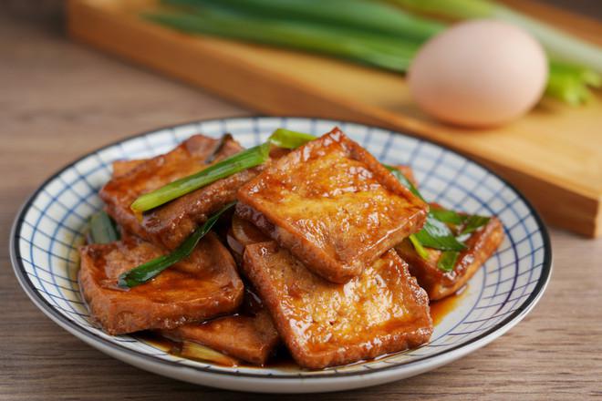 蠔油豆腐【孔老師教做菜】的做法-家常味煎菜譜-易網健康養生網 蠔油豆腐【孔老師教做菜】的做法-家常味煎菜譜